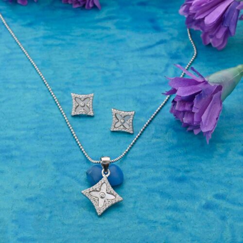 Stylish Silver Pendant Set