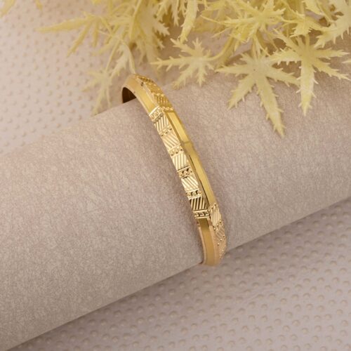Daily Wear Gold Bangle