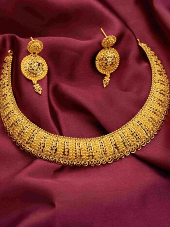 Stylish Calcutti Gold Necklace