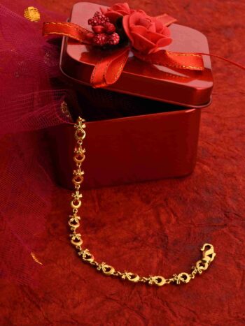 Delicate Gold Bracelet