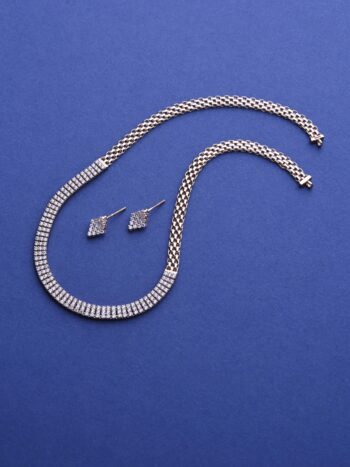 A.D STONE NECKLACE SET